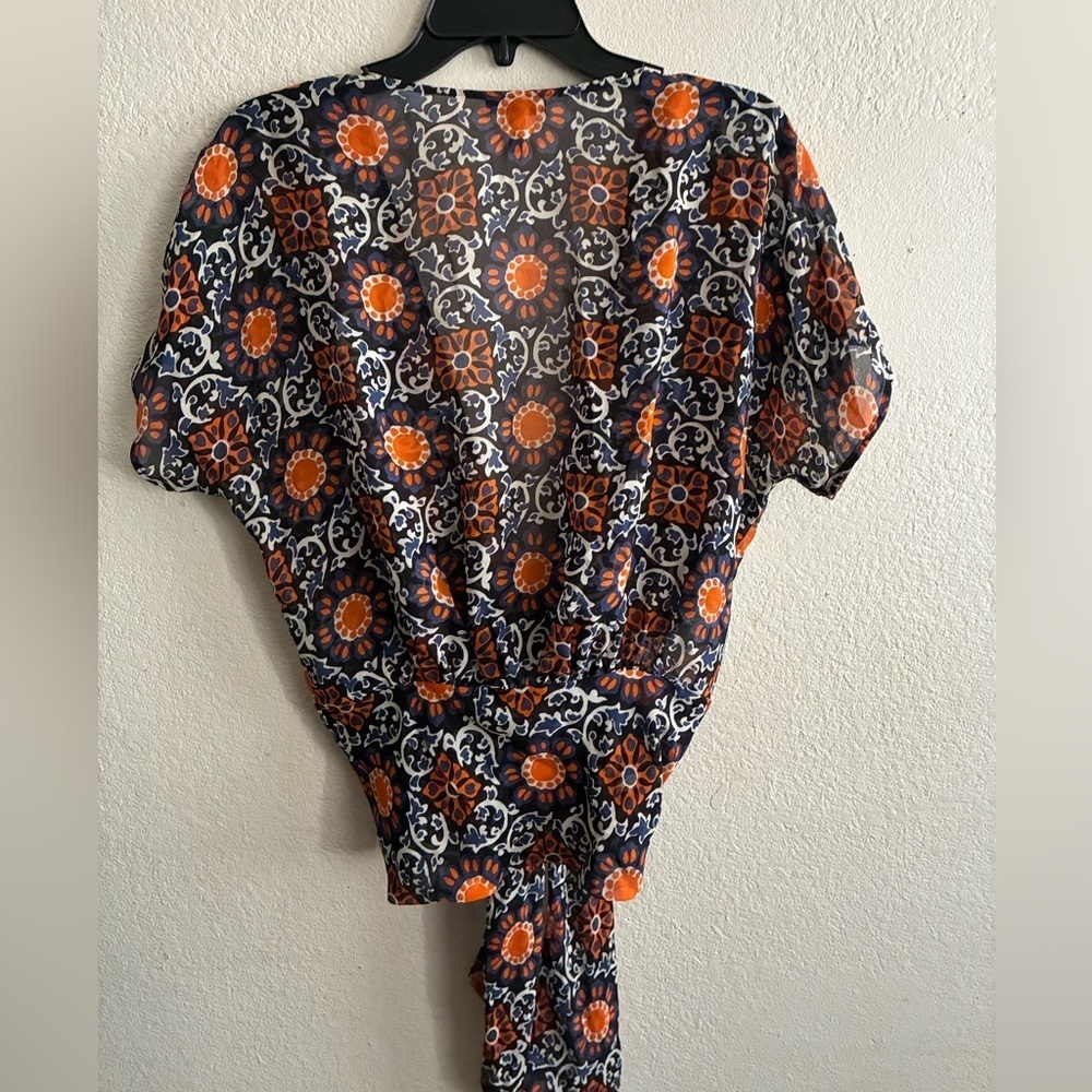 Escada Silk Short Sleeve Floral Wrap Blouse 36/S - Picture 9 of 15